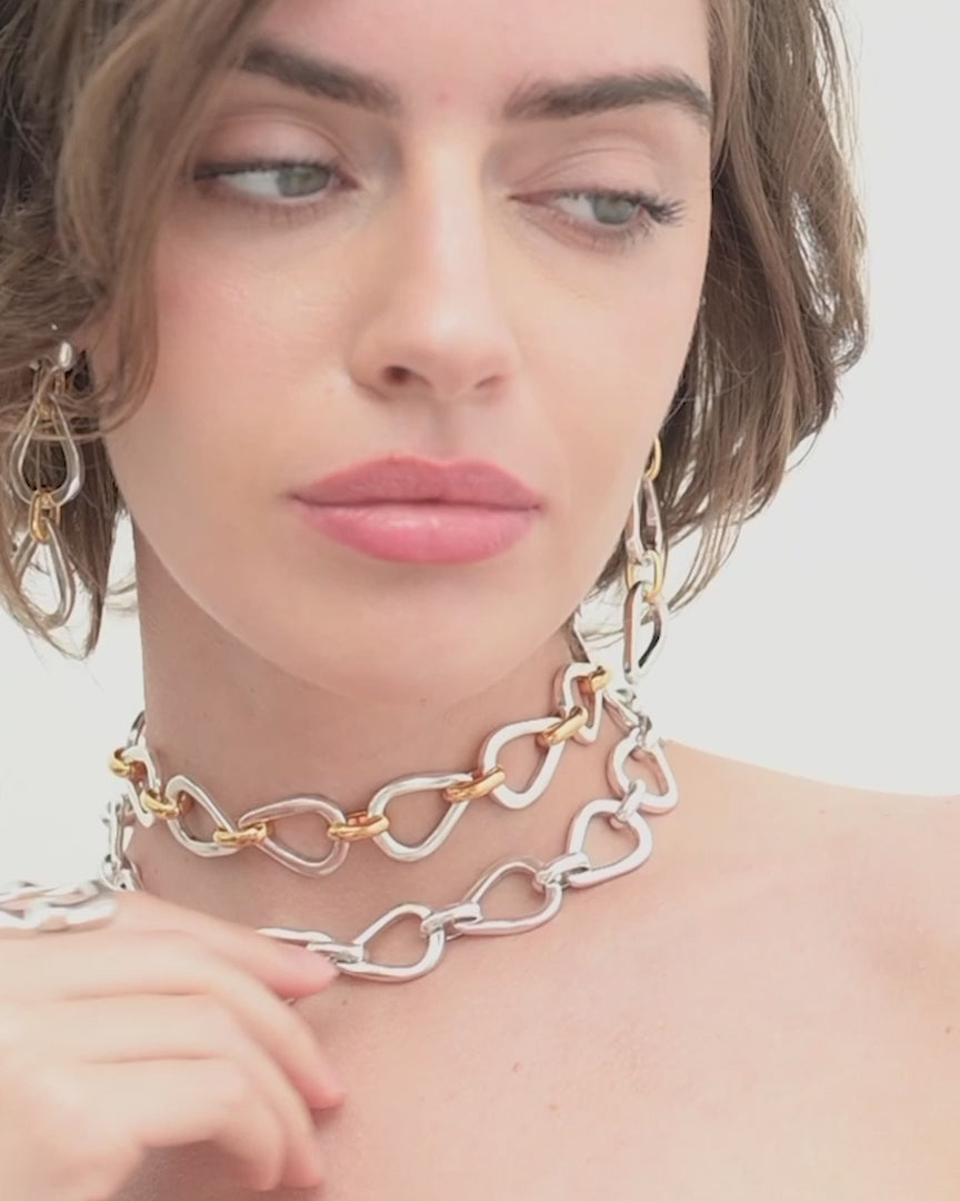 
                  
                    Cargar y reproducir el video en el visor de la galería, Collar corto de eslabones Impetus
                  
                