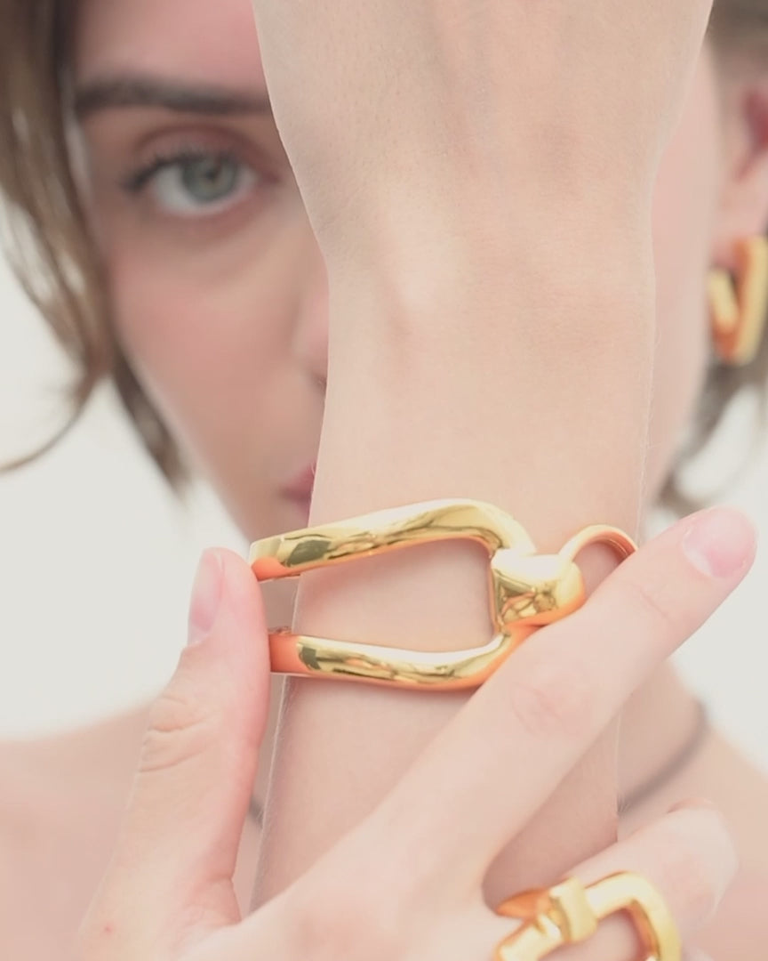 
                  
                    Cargar y reproducir el video en el visor de la galería, Pulsera Estela
                  
                