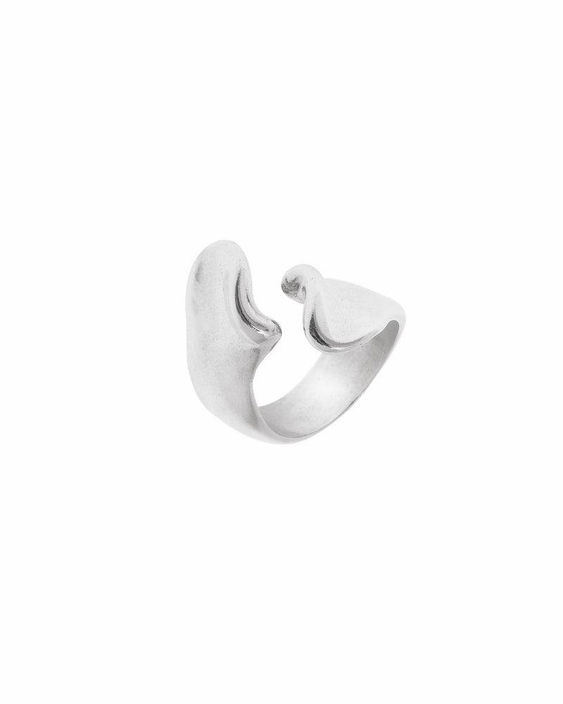 
                  
                    Femme Ring
                  
                