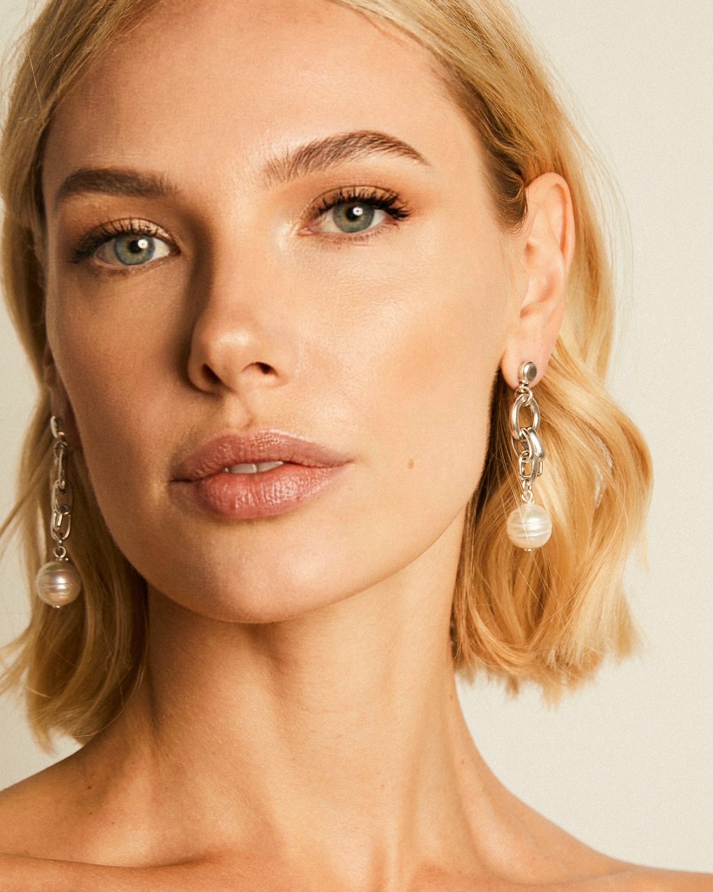 
                  
                    Marilyn Earrings
                  
                