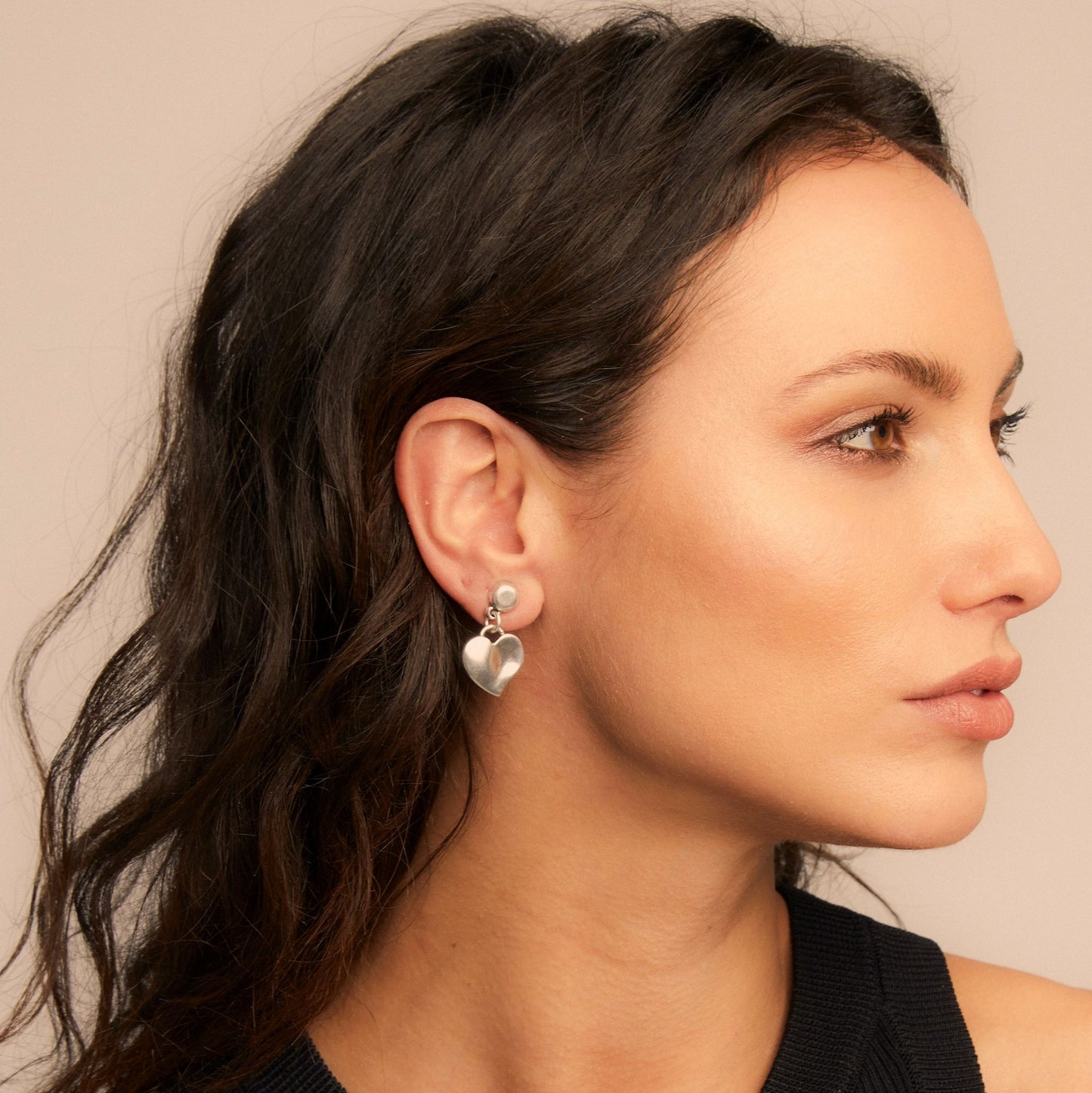 
                  
                    Oda earrings
                  
                